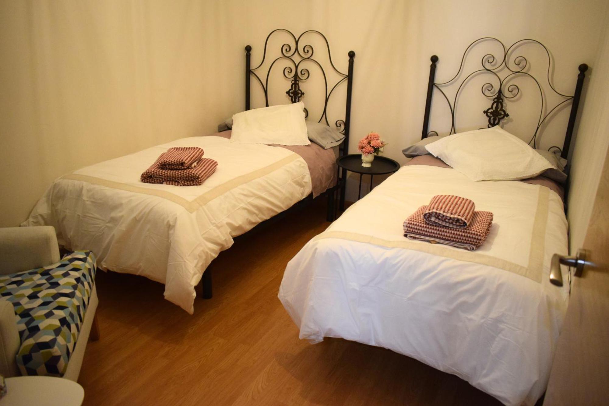 Piso Cercano Plaza San Cayetano En 耶克拉 外观 照片