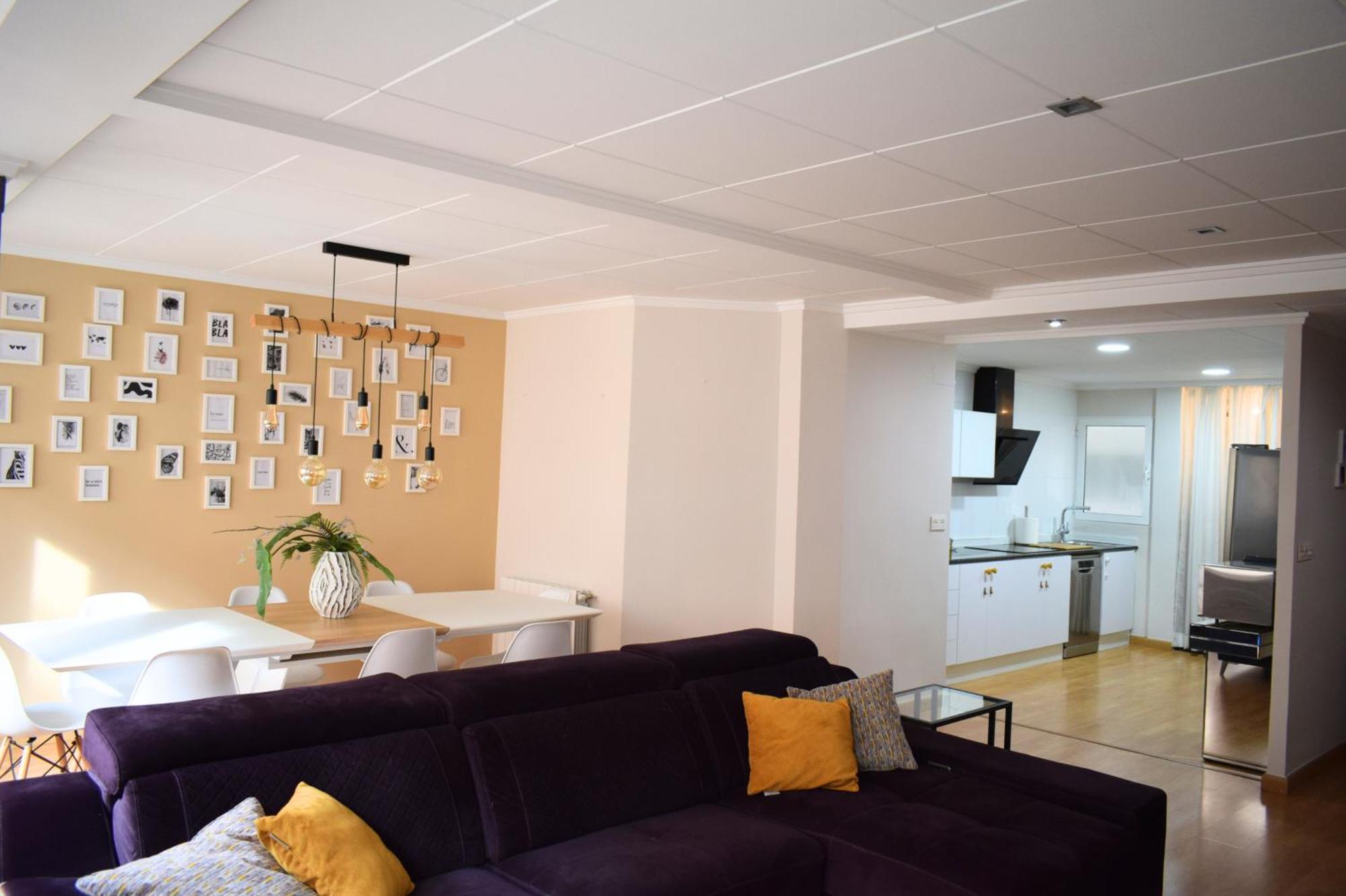 Piso Cercano Plaza San Cayetano En 耶克拉 外观 照片